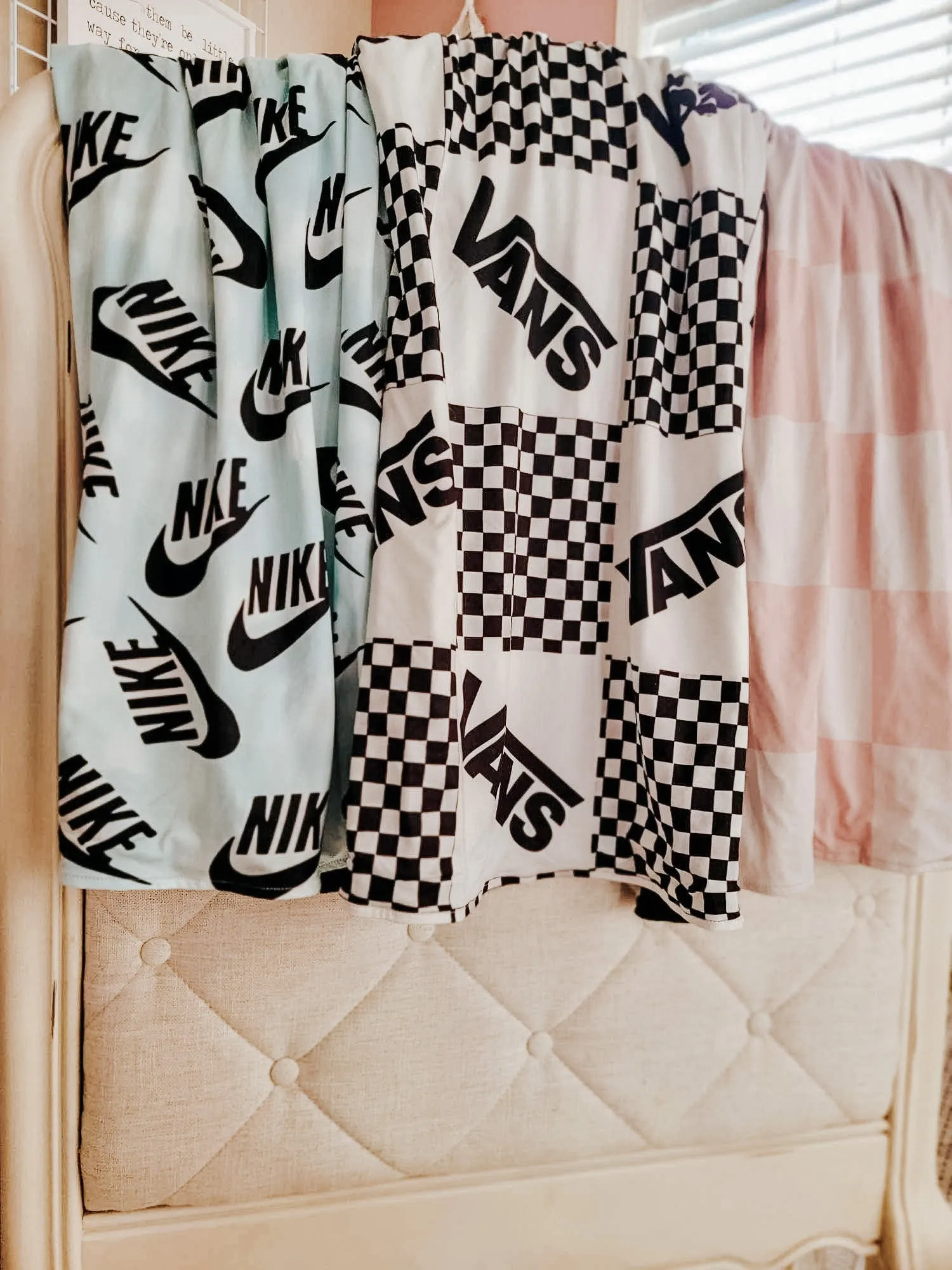 $10.00 EA - 3 PCs - Kids Minkey & Cotton Spandex Blankets - Nike