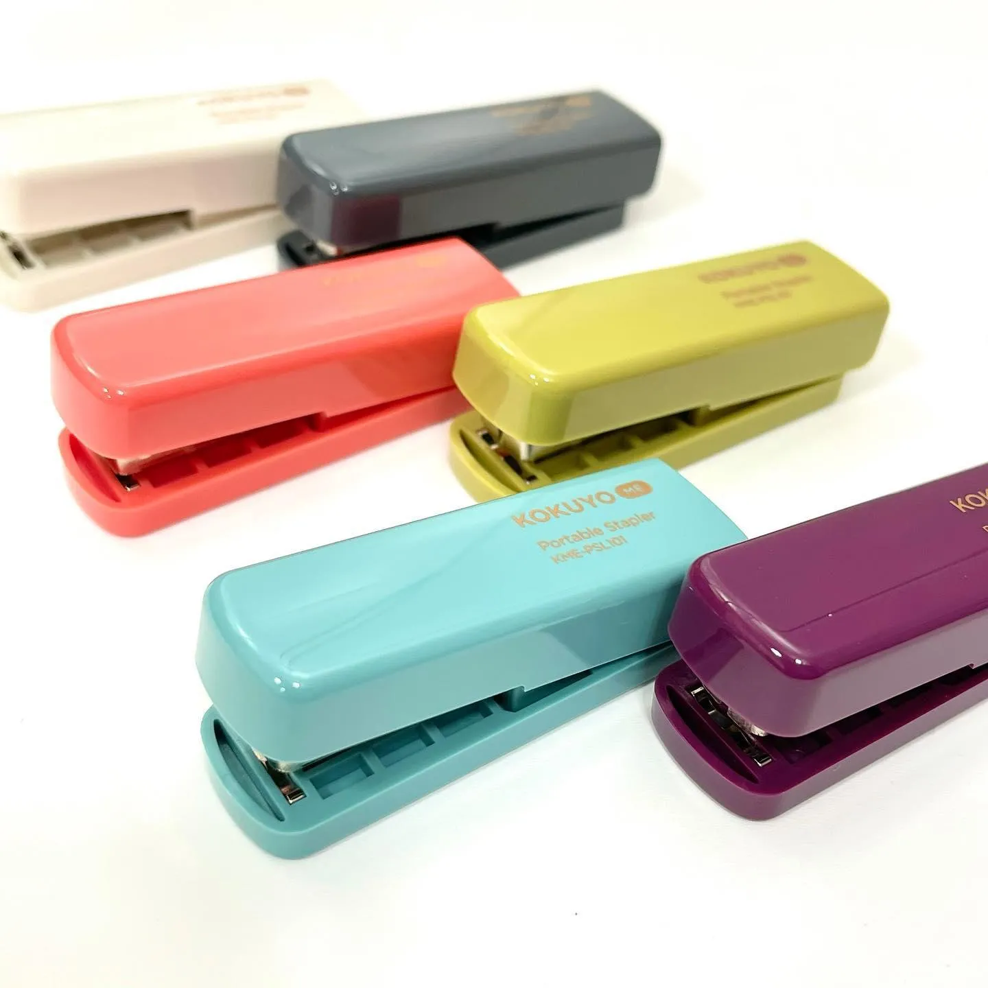 KOKUYO ME KME-PSL101 Clip-on stapler Portable stapler texture