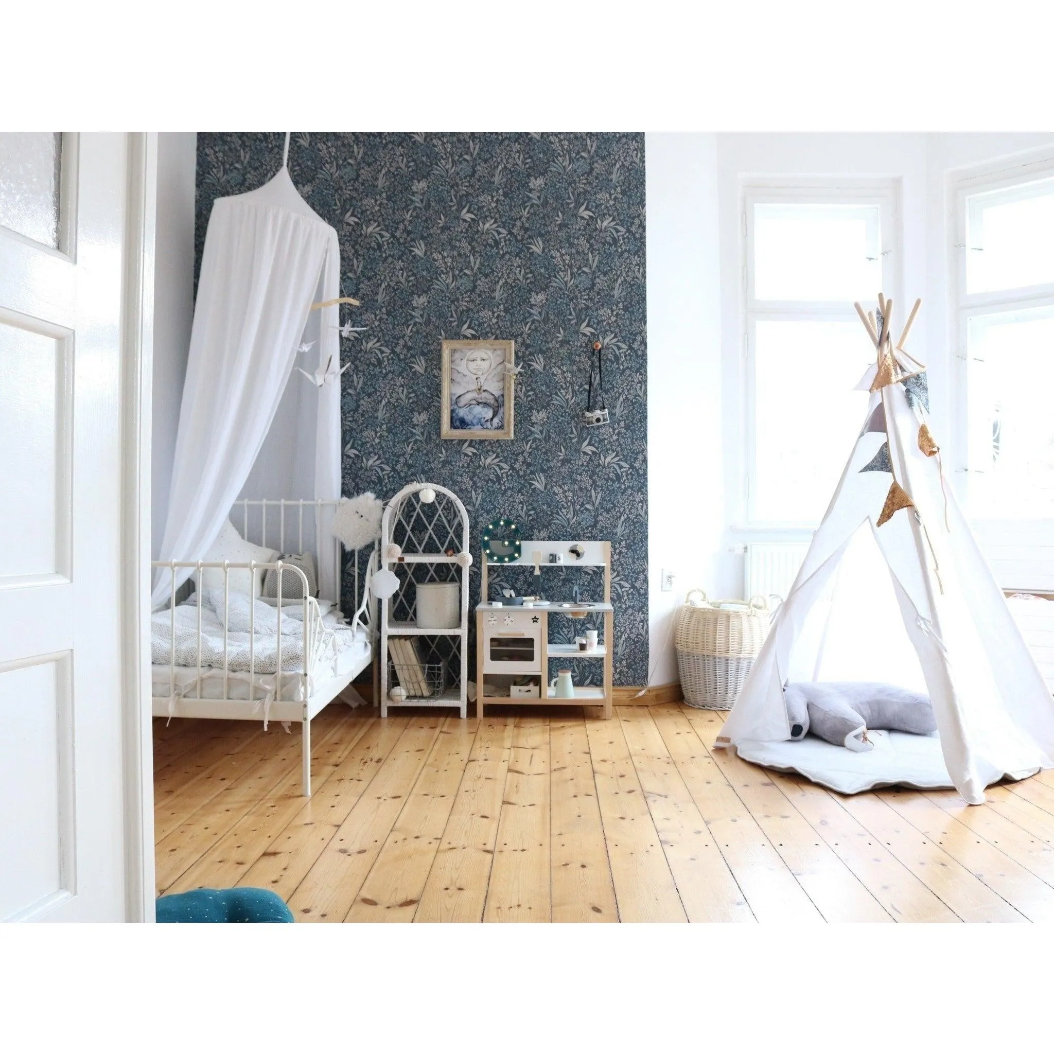 White Linen Teepee Tent