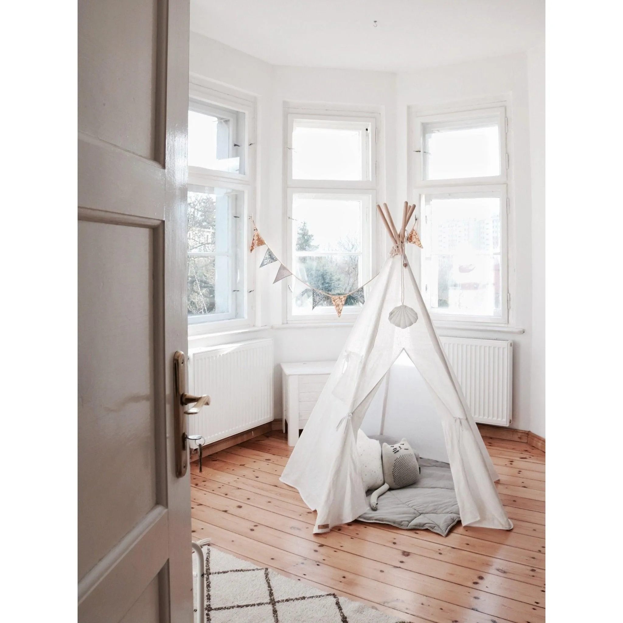White Linen Teepee Tent