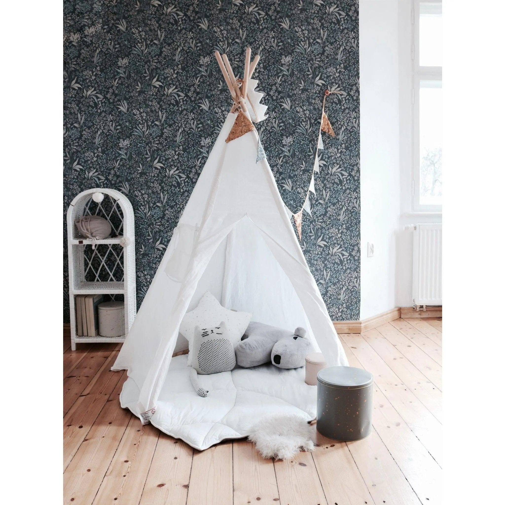 White Linen Teepee Tent